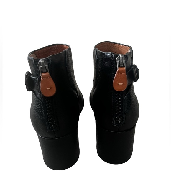 New without box Kenneth Cole size 7.5 peep toe bootie black leather shootie - Picture 3 of 8